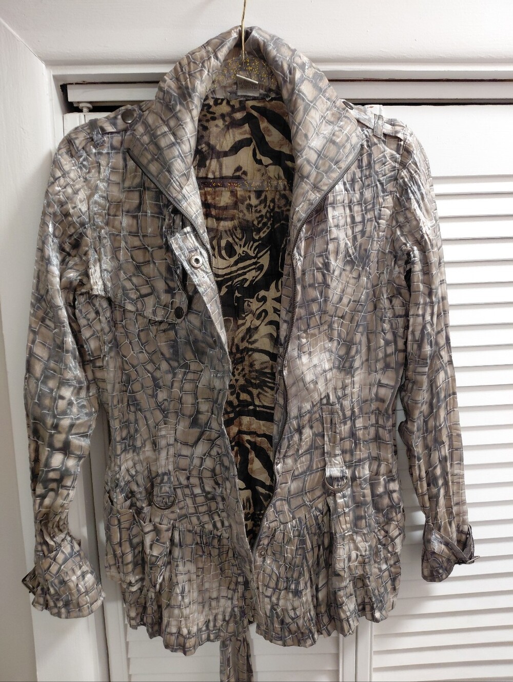 Alberto Makali Women’s Croc-Embossed Belted Jacket W/Satin Crepe Like Material